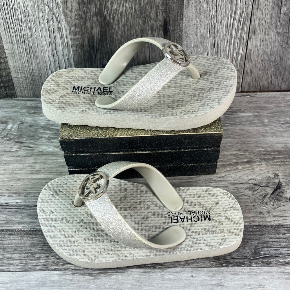 Michael Michael Kors Kids Endine Tara-T-888 Light Grey Glitter Flip Flops Size 8